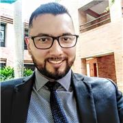 Profesor de derecho para universitarios